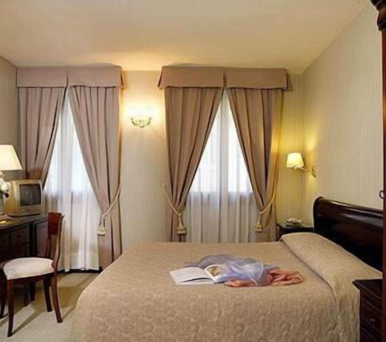 Frühstückspension Residenza Goldoni 3*