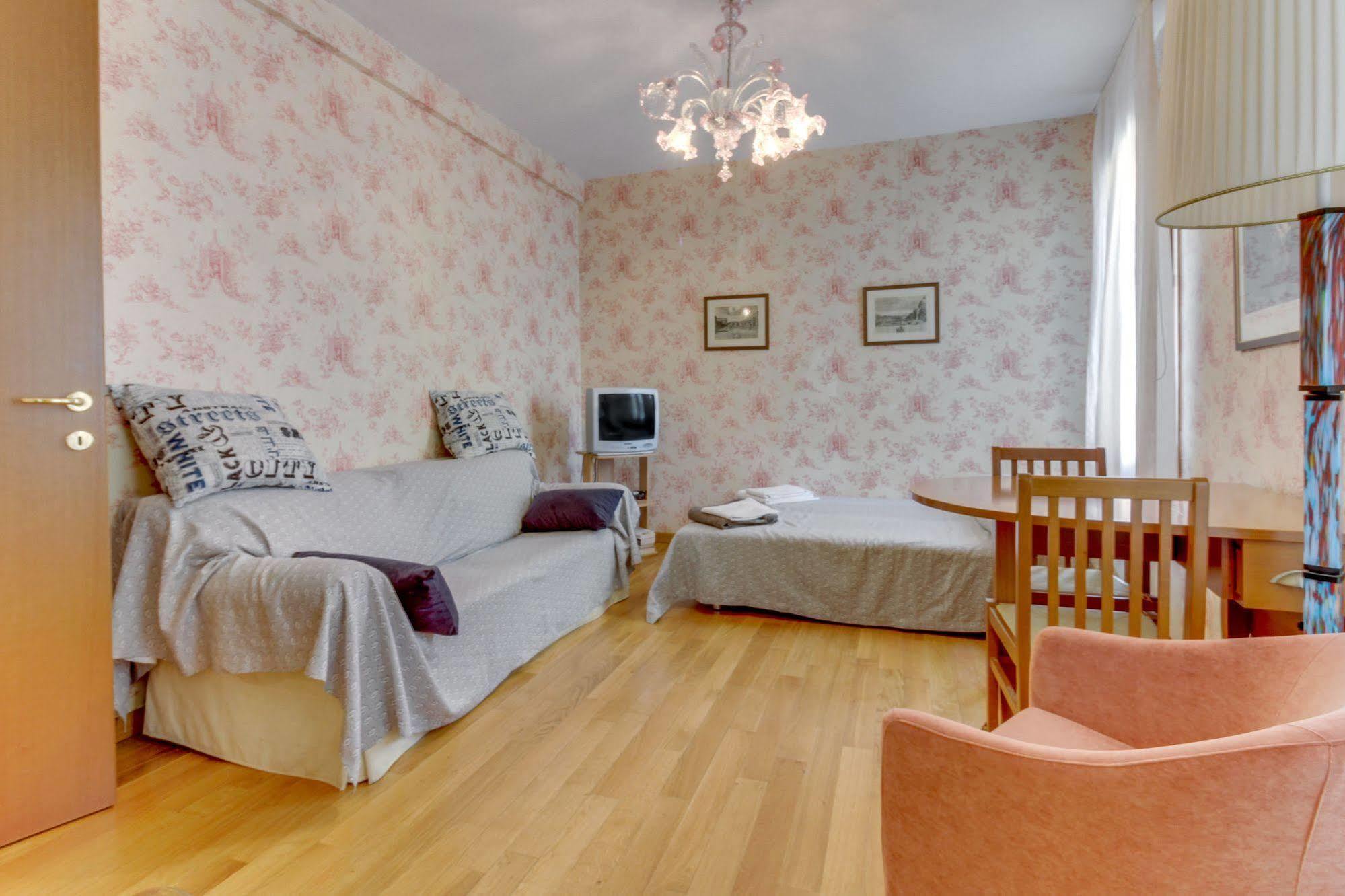 Frühstückspension Residenza Goldoni 3*